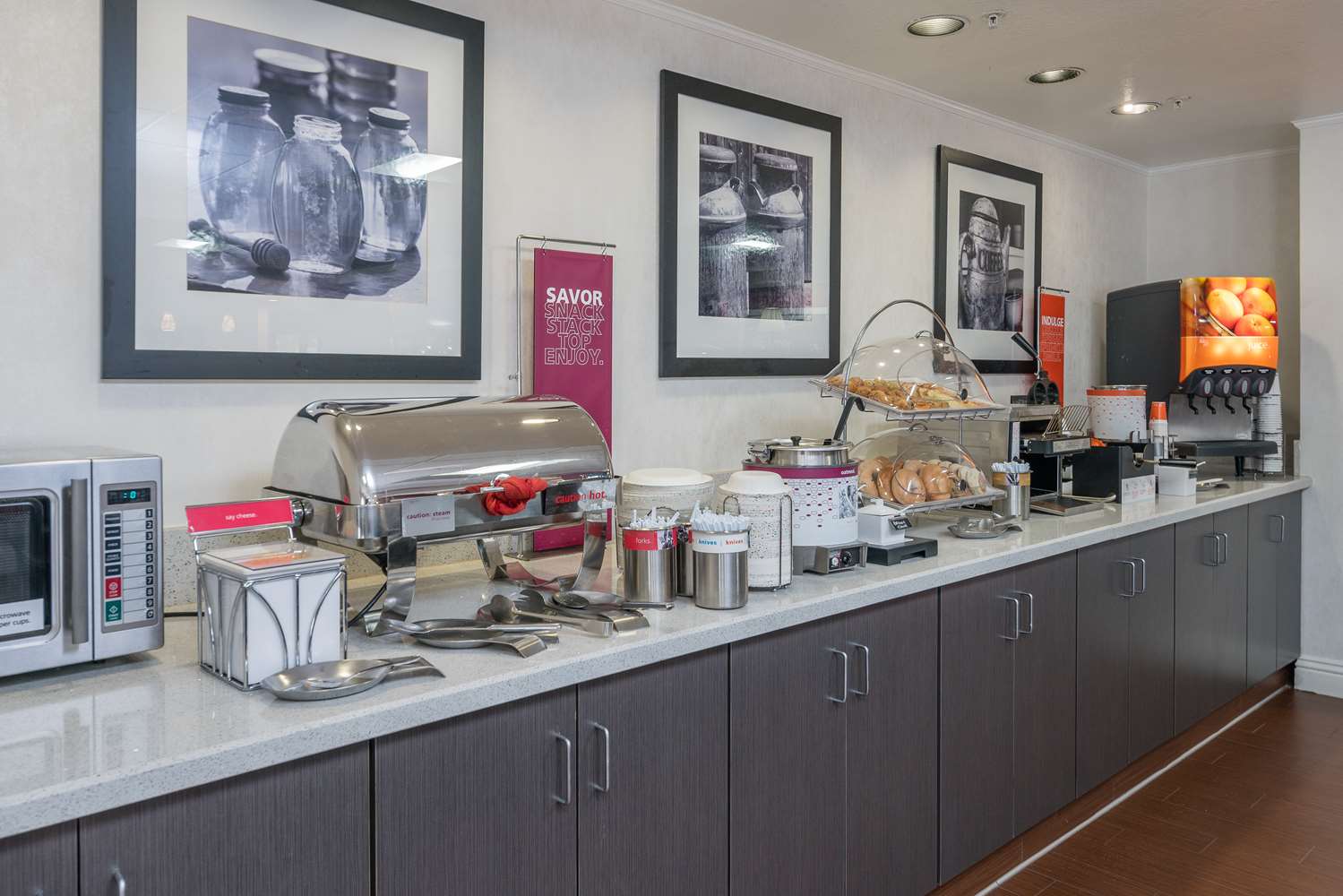 Фото Hampton Inn Livermore