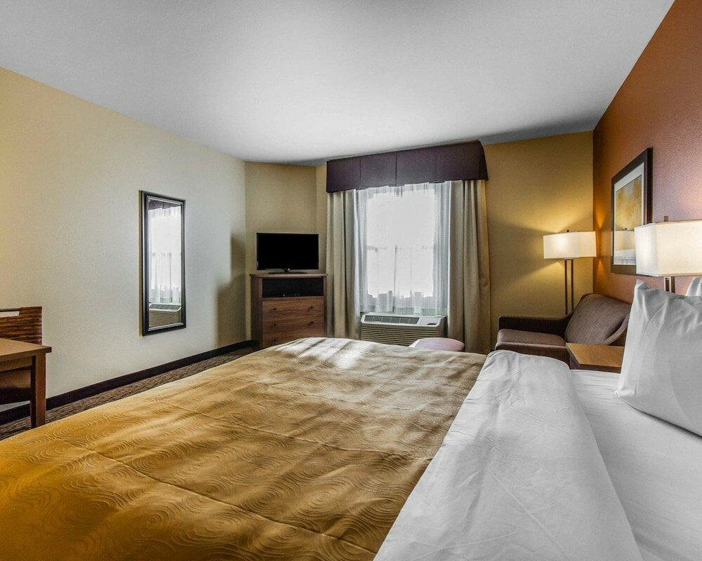 Фото MainStay Suites Watford City - Event Center