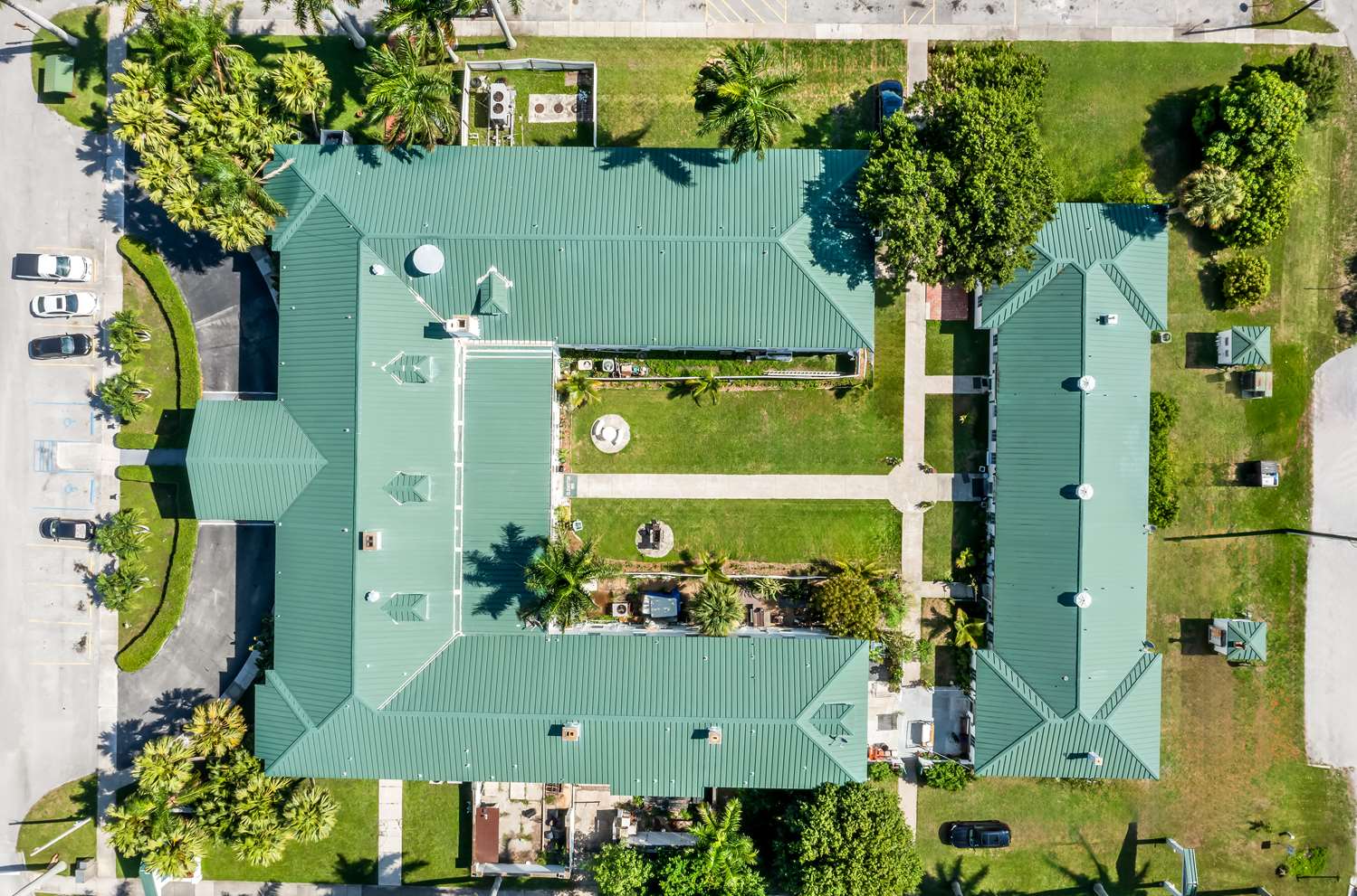 Фото Americas Best Value Inn Historic Clewiston Inn