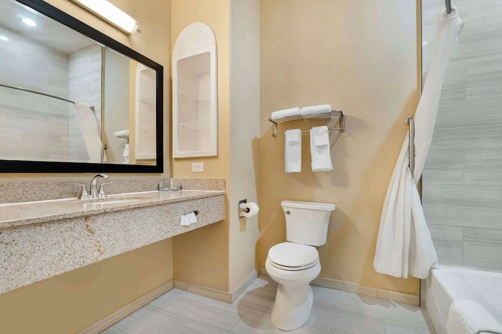 Фото Best Western Hebbronville Inn