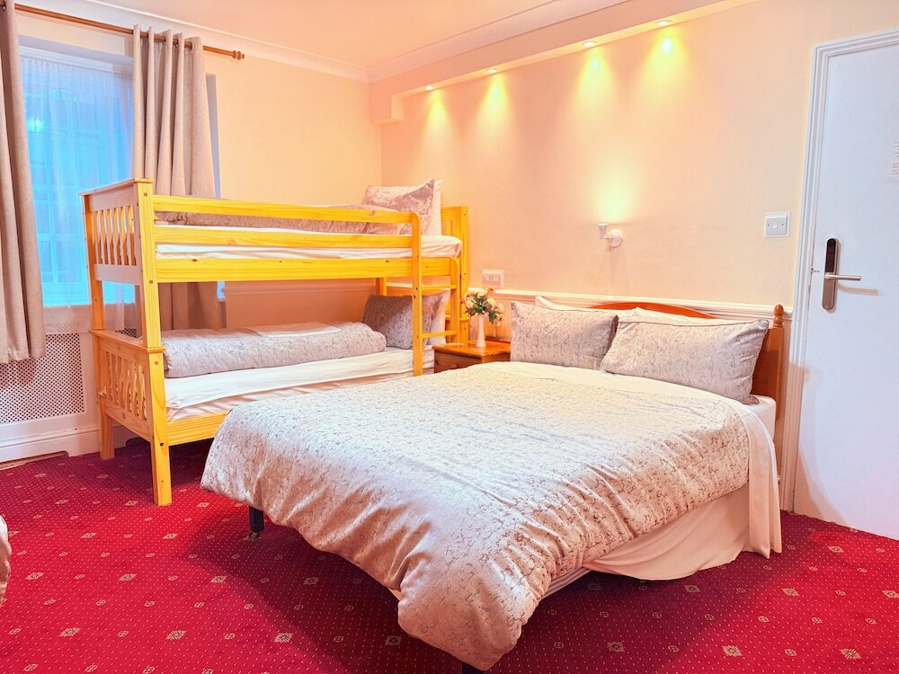 Фото Europa House Hotel