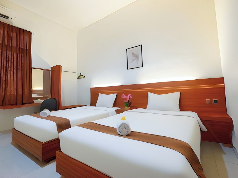 Фото Airy Bandara Ahmad Yani Anjasmoro Raya 74 Semarang