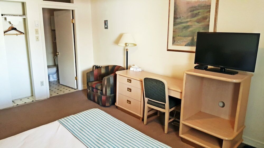 Фото Badlands Motel