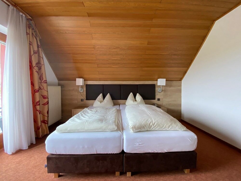 Фото Hotel Ristorante Herbstein