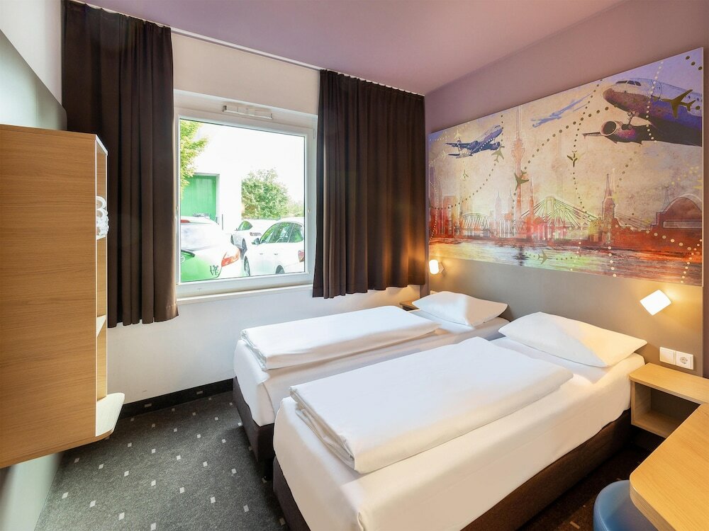 Фото B&b Hotel Düsseldorf-Airport