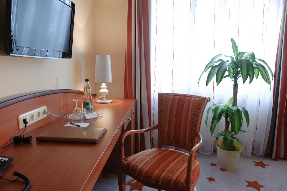 Фото Stadthotel Stern