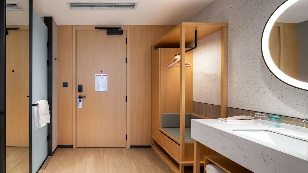 Фото Hilton Garden Inn Kunming Dianchi