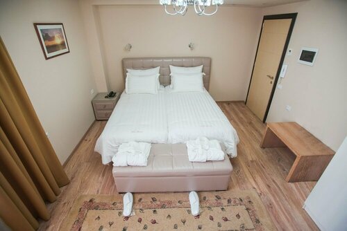 Гостиница Hotel Borova в Корче