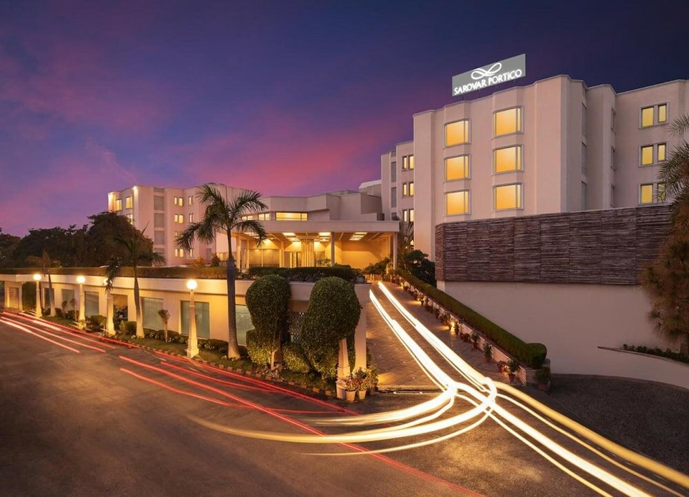 Фото отеля 1