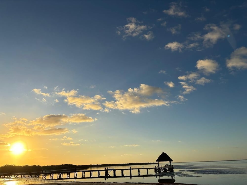 Фото La Diosa Kali Beach Front Hotel