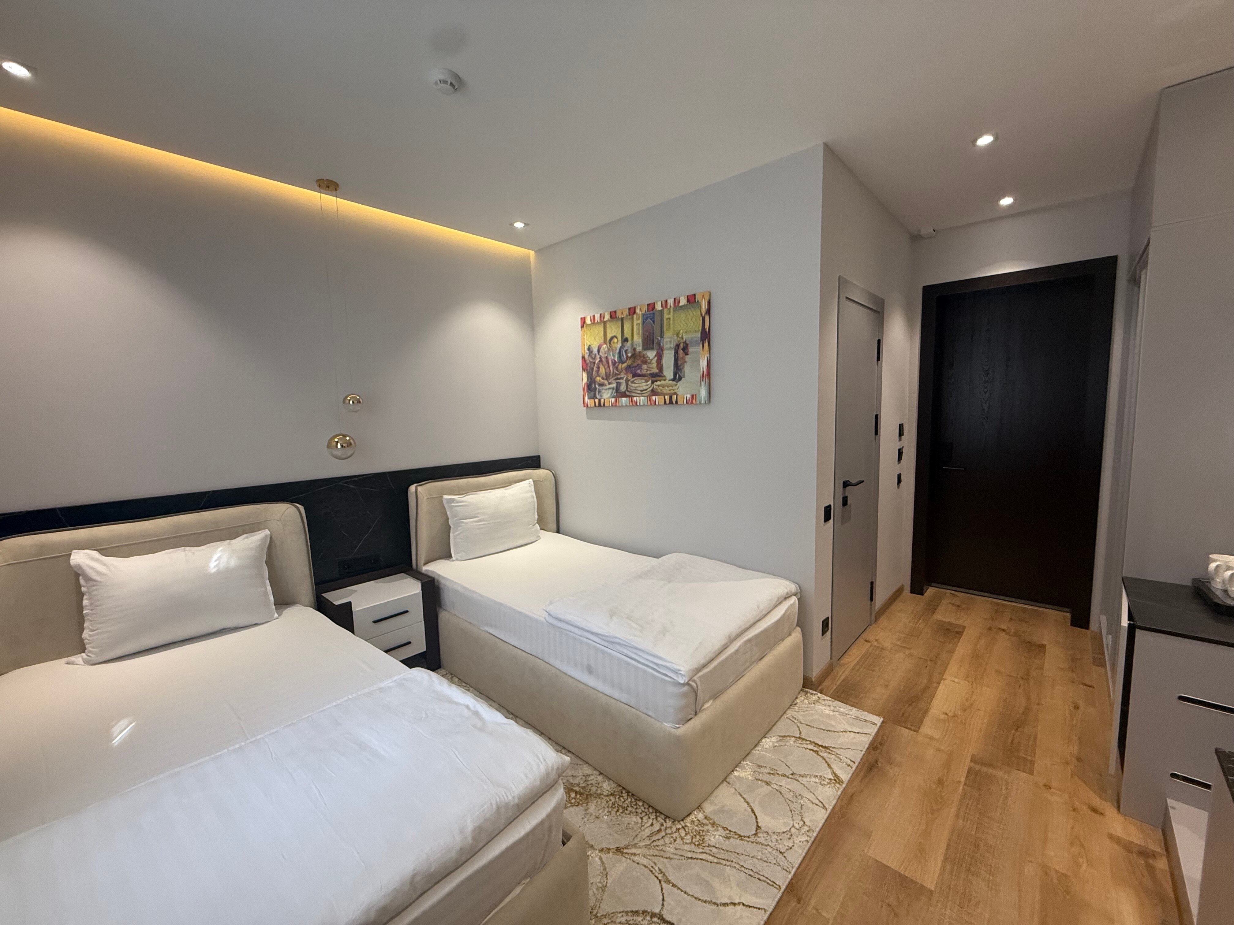 Фото Karim Parkside Hotel