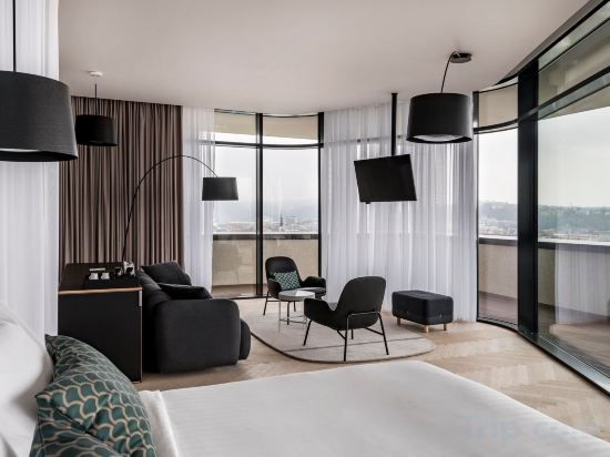 Фото Courtyard by Marriott Brno