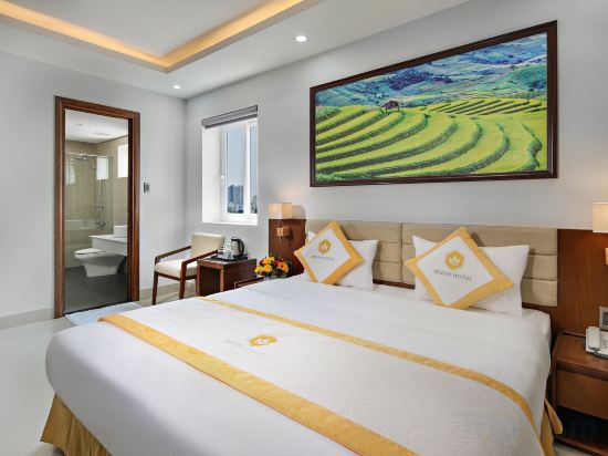 Фото Merry Hotel