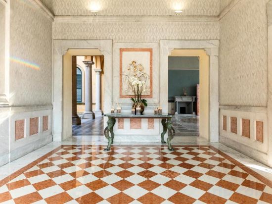 Фото Hotel Villa Cipressi, by R Collection Hotels