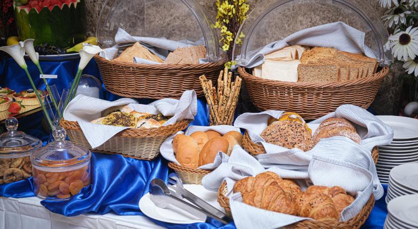 Фото Taj Alworood Hotel