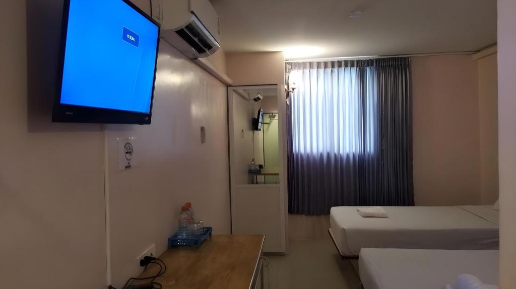 Фото Bird Room Hotel - Pratunam