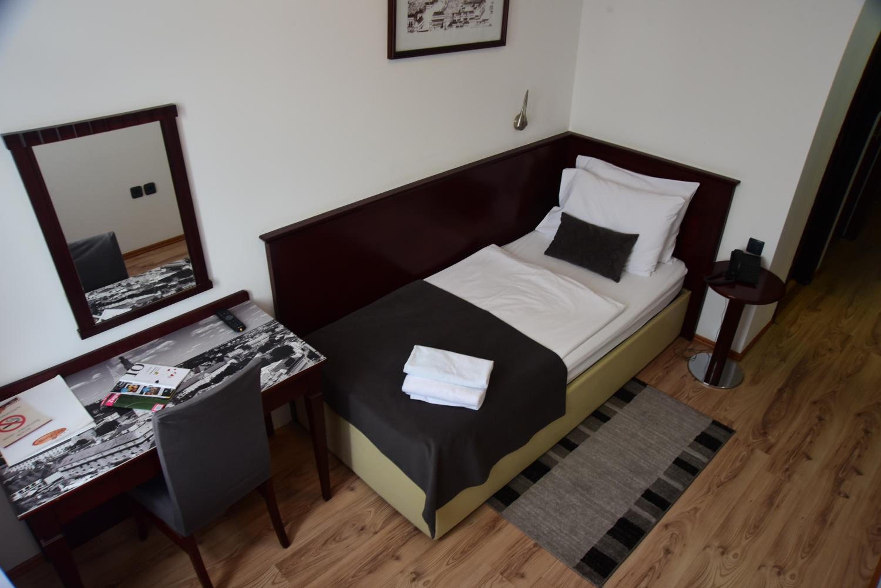 Фото Hotel Meridijan16