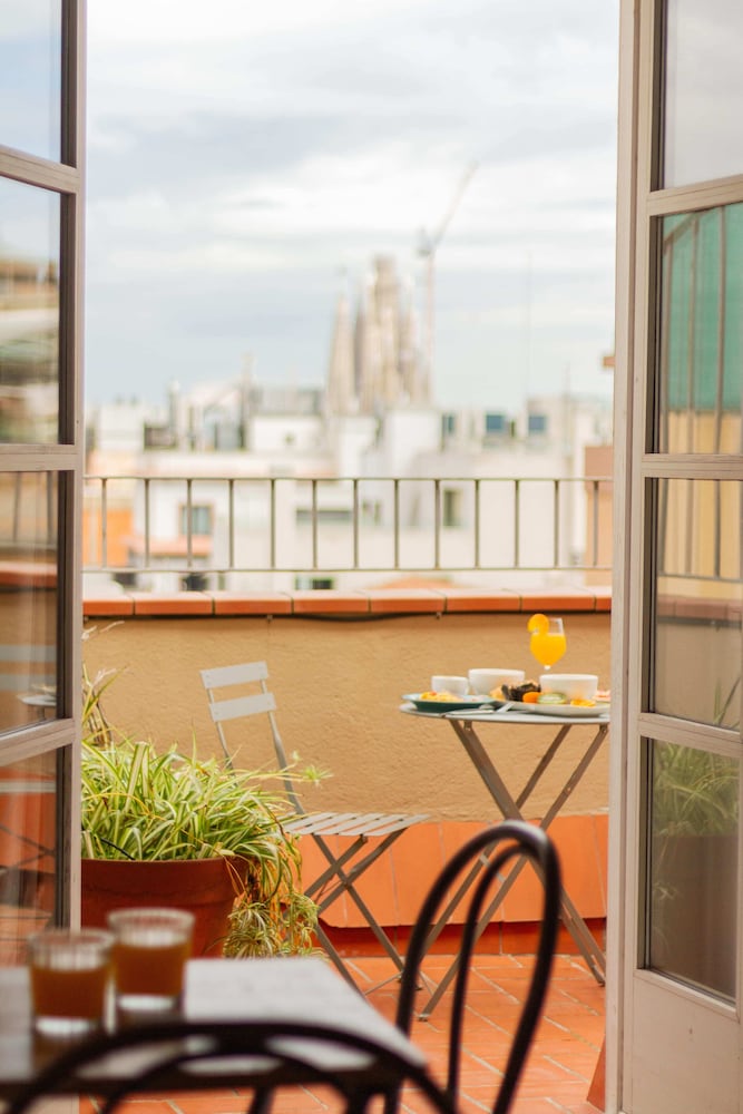 Фото Casa Gracia Barcelona 