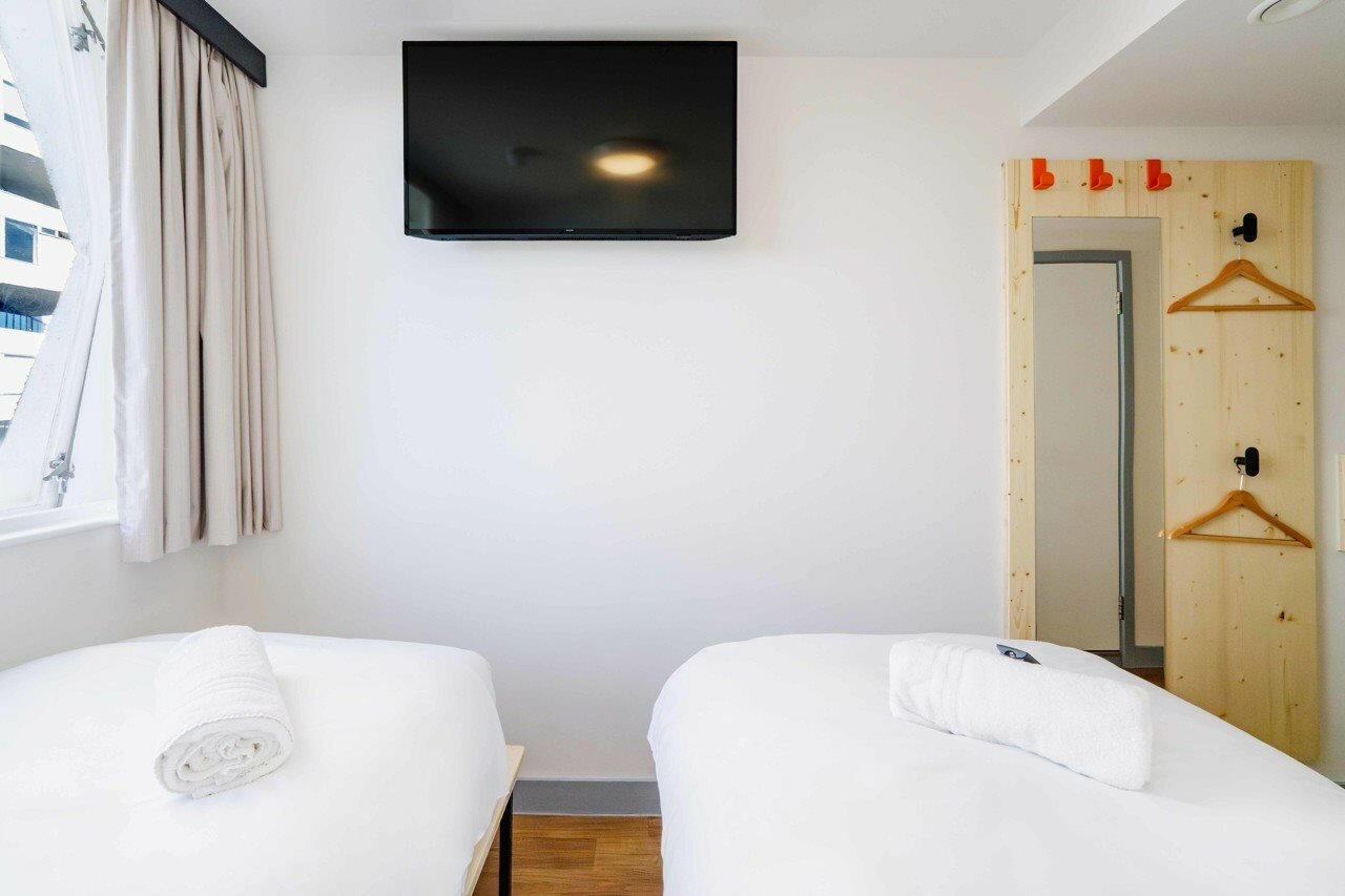 Фото EasyHotel London Croydon