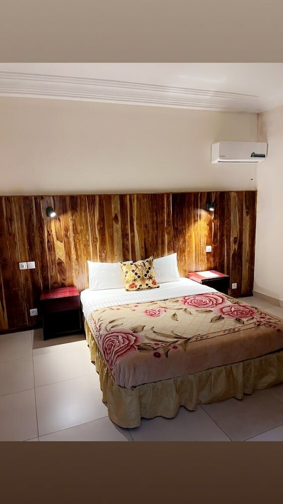 Фото Ngaliema Resort Club