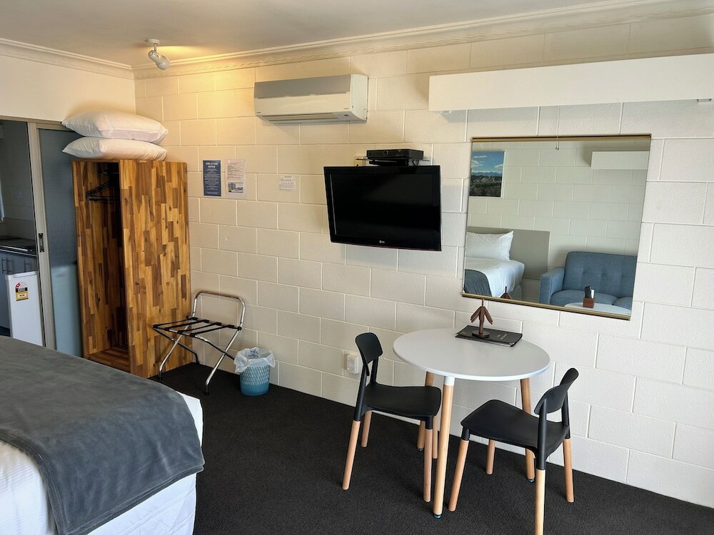 Фото Montana Lodge Motel