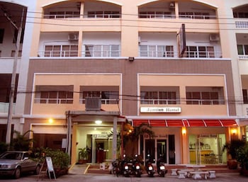 Фото Jomtien Hostel