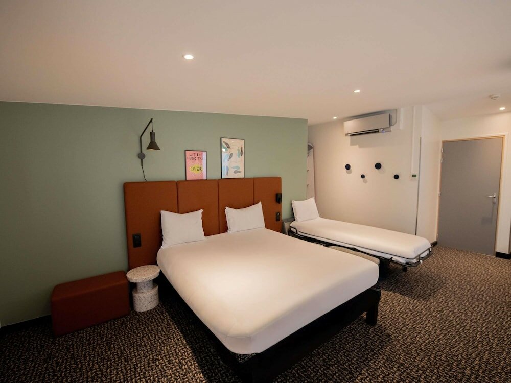 Фото ibis Paris Canal Saint-Martin Hotel