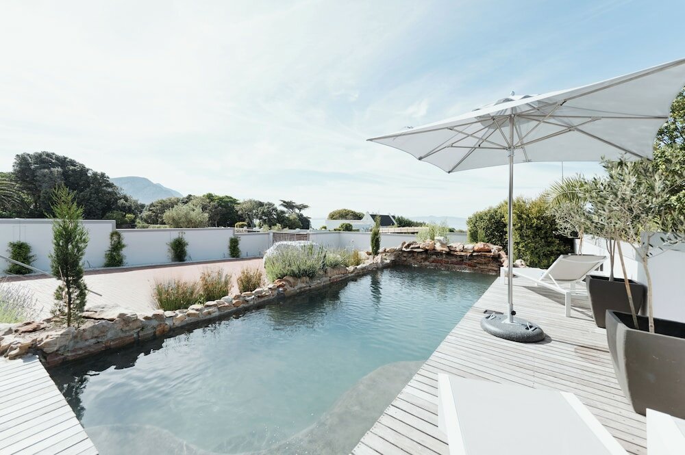 Фото Whale Away Guest House