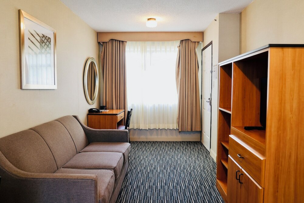 Фото City Center Inn & Suites