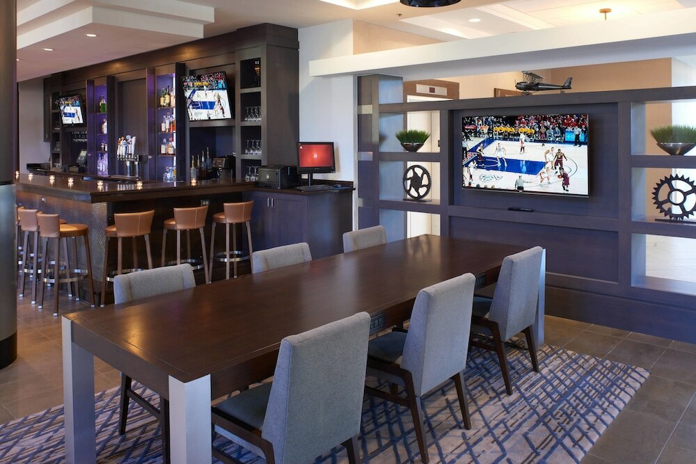 Фото Detroit Marriott Southfield