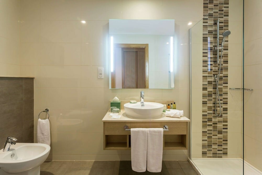 Фото Hilton Garden Inn Tanger City Center 
