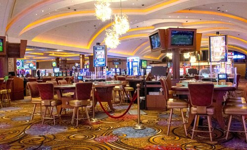 Гостиница Blue Chip Casino Hotel and SPA в Мичиган Сити