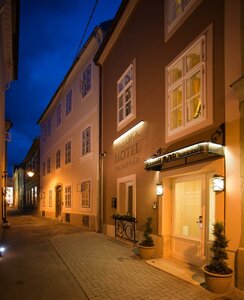 Гостиница Barokk Hotel Promenád Gyor в Дьёре
