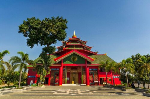 Гостиница Hotel Grand Surabaya в Сурабае