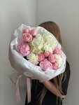 V Sadu (70 Let Oktyabrya Street, 48А), floristeria