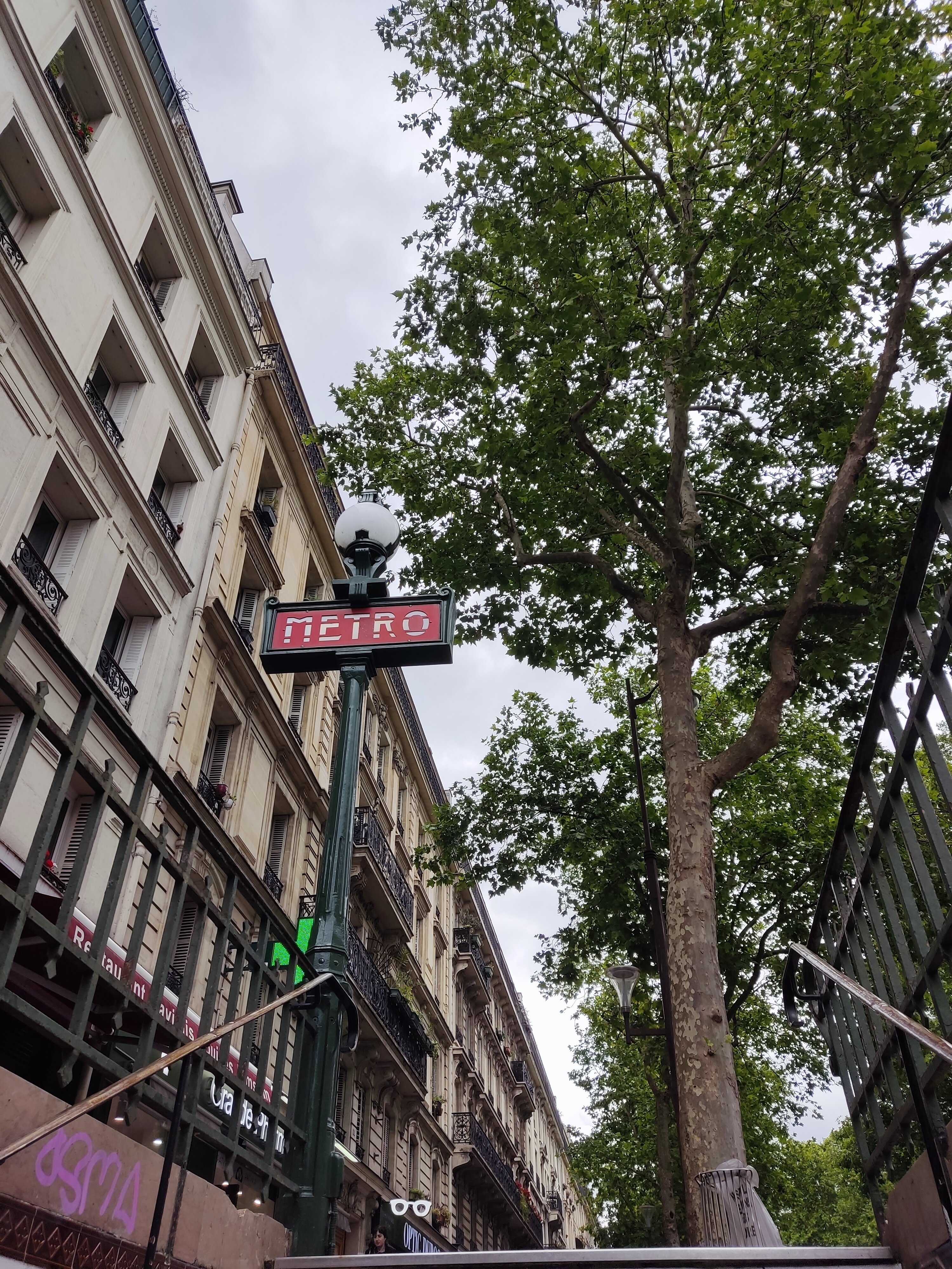 Фото Hipotel Paris Voltaire Bastille