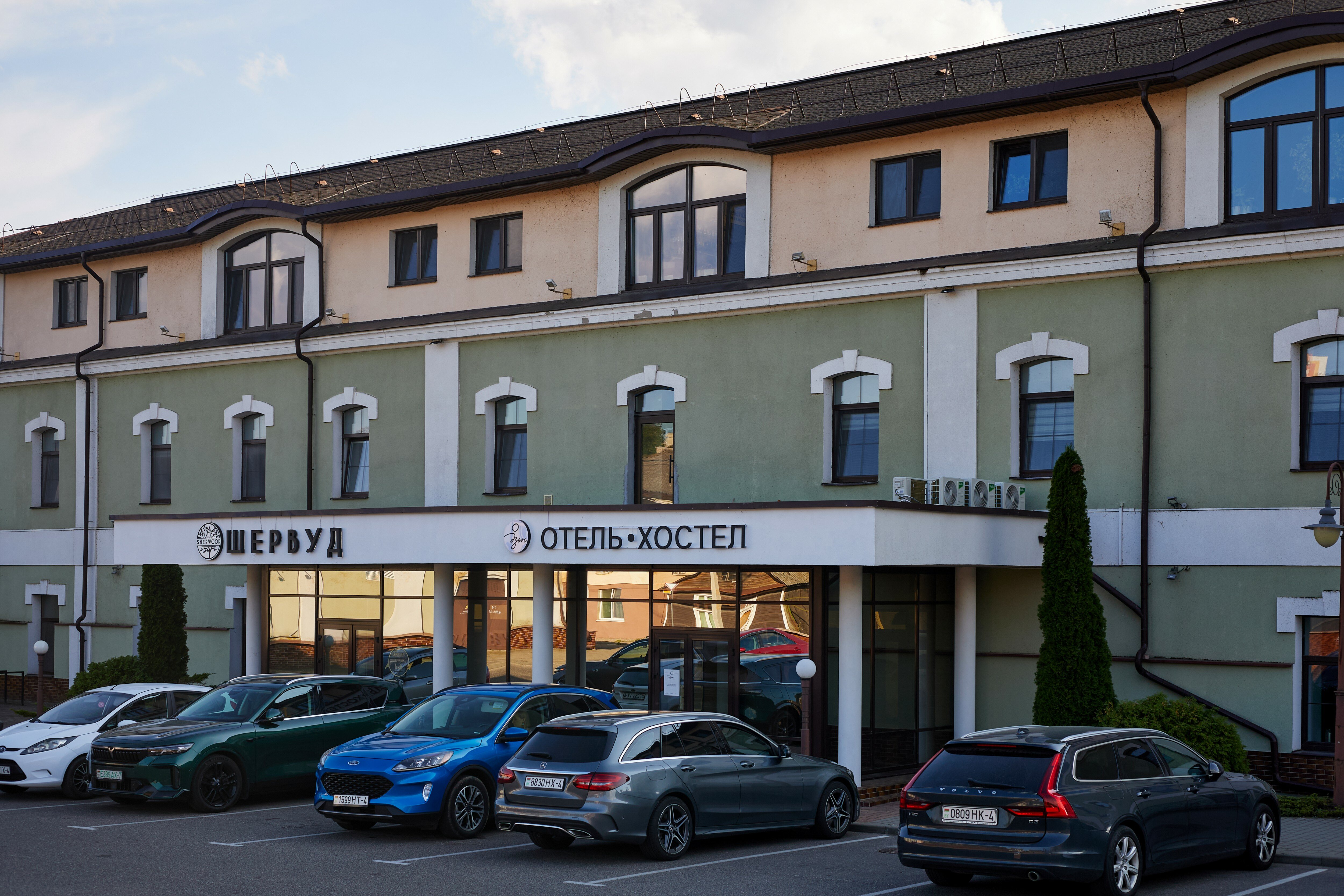 Фото отеля 2