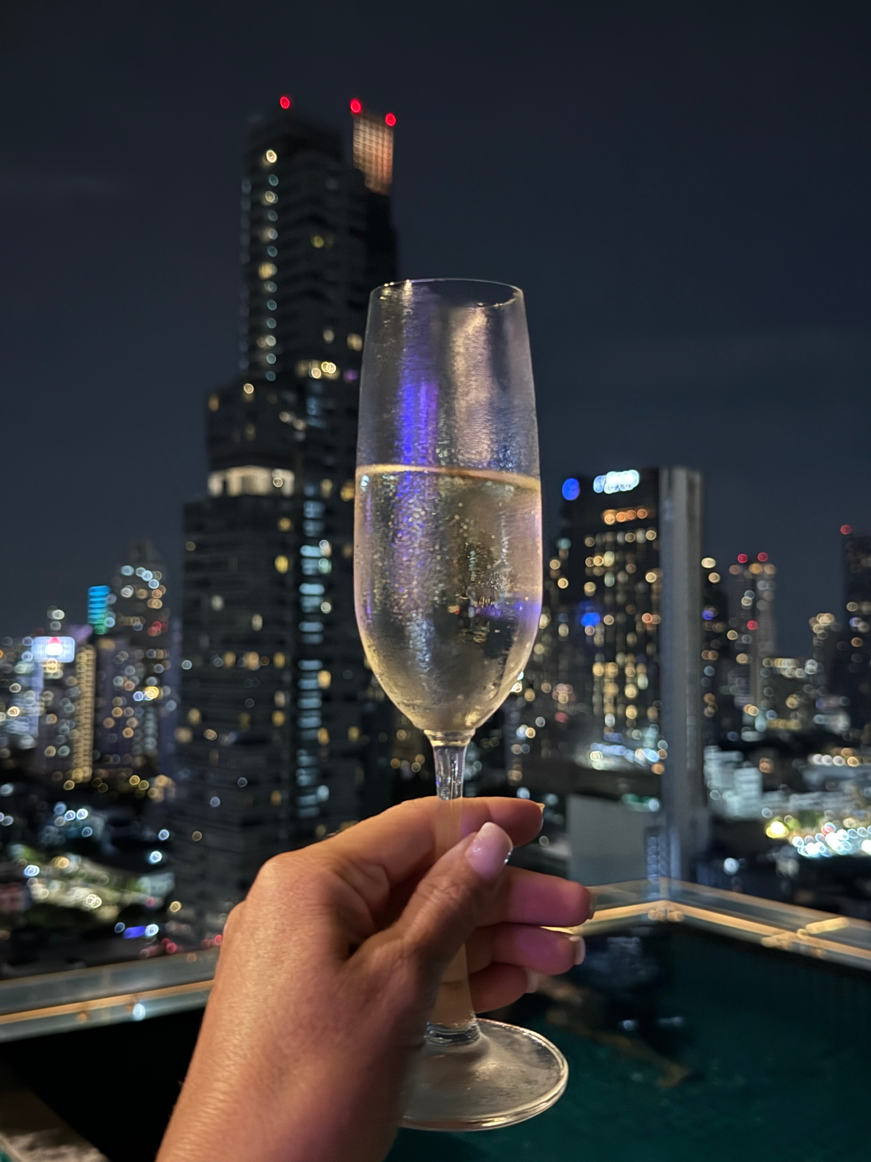 Фото Amara Bangkok Hotel