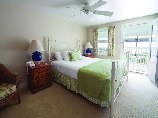 Фото Urban Lodge Hotel