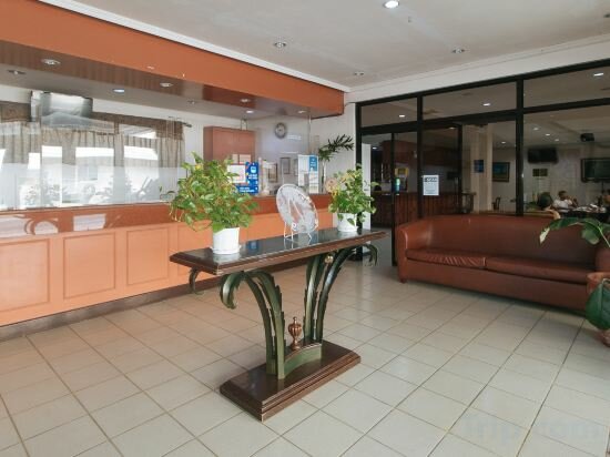 Фото Capital O 740 Bliss Hotel Dau