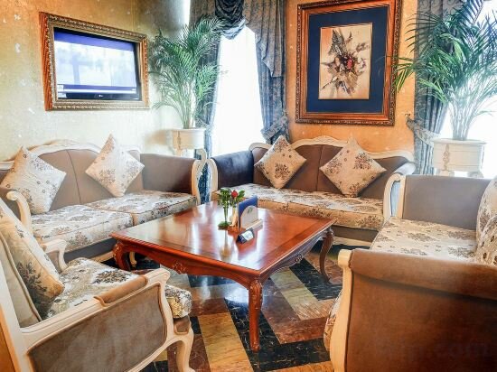 Фото Swiss Diamond Hotel Prishtina