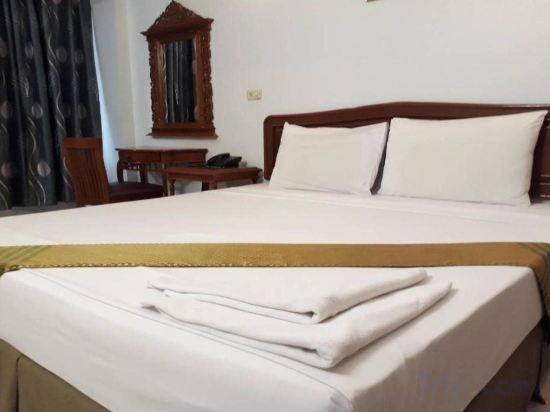 Фото New Siam II