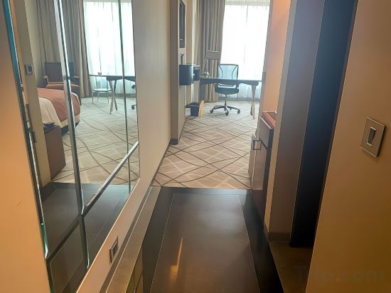 Фото Hotel Marine Plaza Mumbai