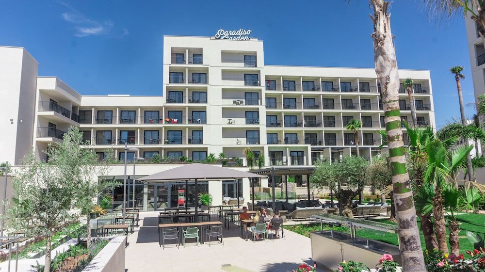 Фото Paradiso Garden Hotel