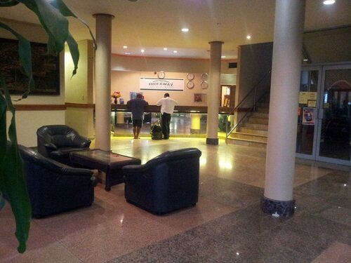 Гостиница The Hideaway Hotel в Порт-Морсби