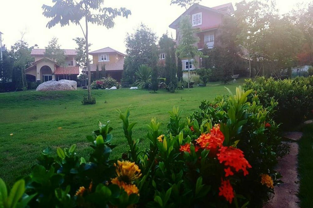 Фото Palazzo Pavone Gallery & Resort