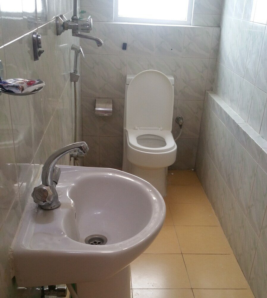 Фото Hotel Holy Temple Tree & Chautari Cafe