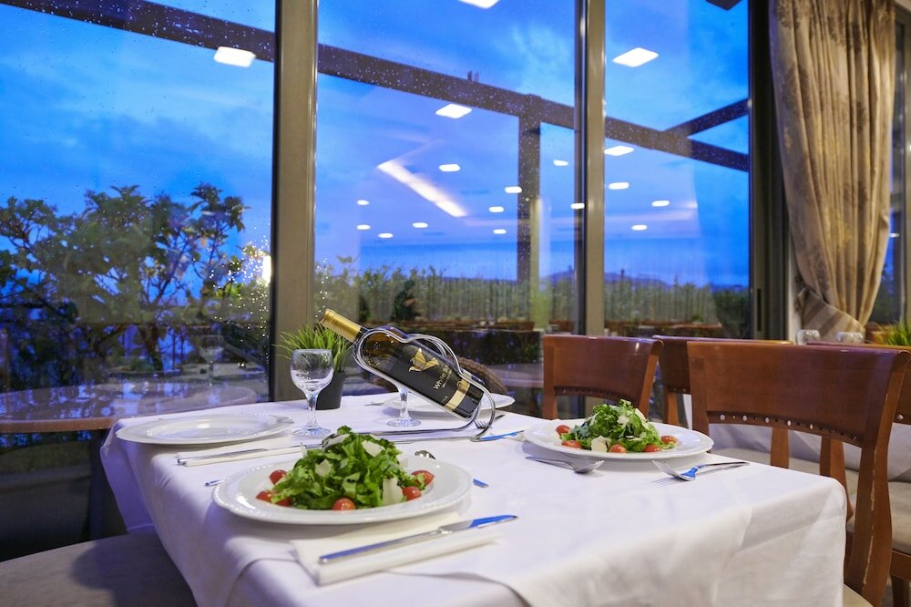 Фото Golden City