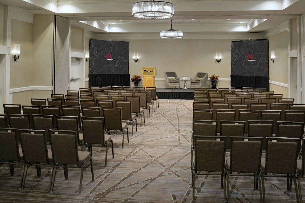 Фото Detroit Marriott Southfield