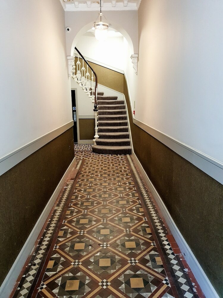 Фото Mowbray Court Hotel